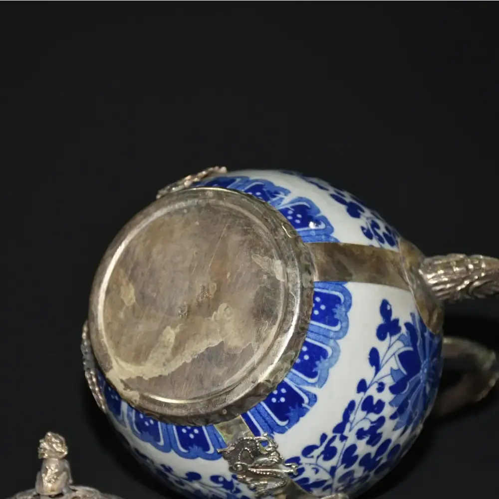 Ancienne Théière en Porcelaine Bleu