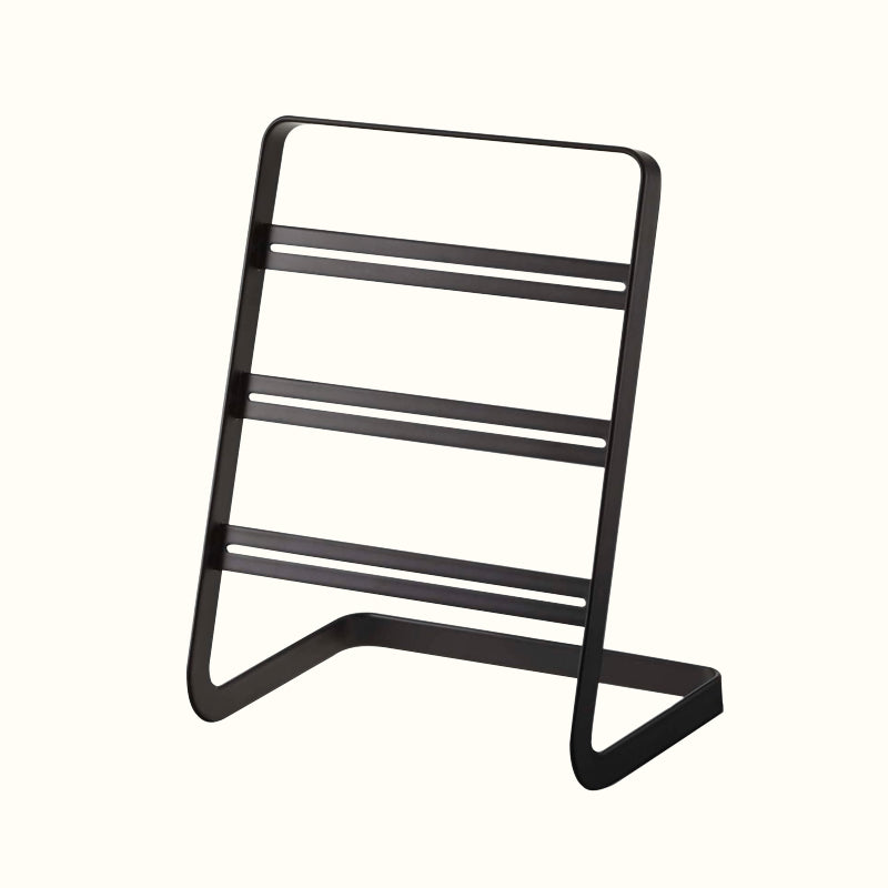 Porte-bijoux design scandinave en métal