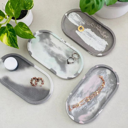 Plateau vide-poche nuances de gris en jesmonite