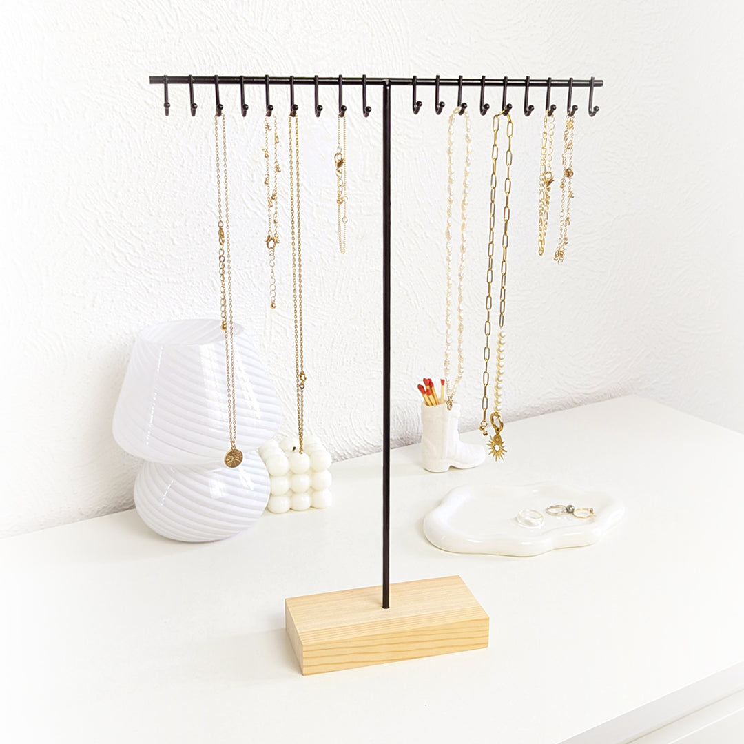 Présentoir à colliers en bois et métal