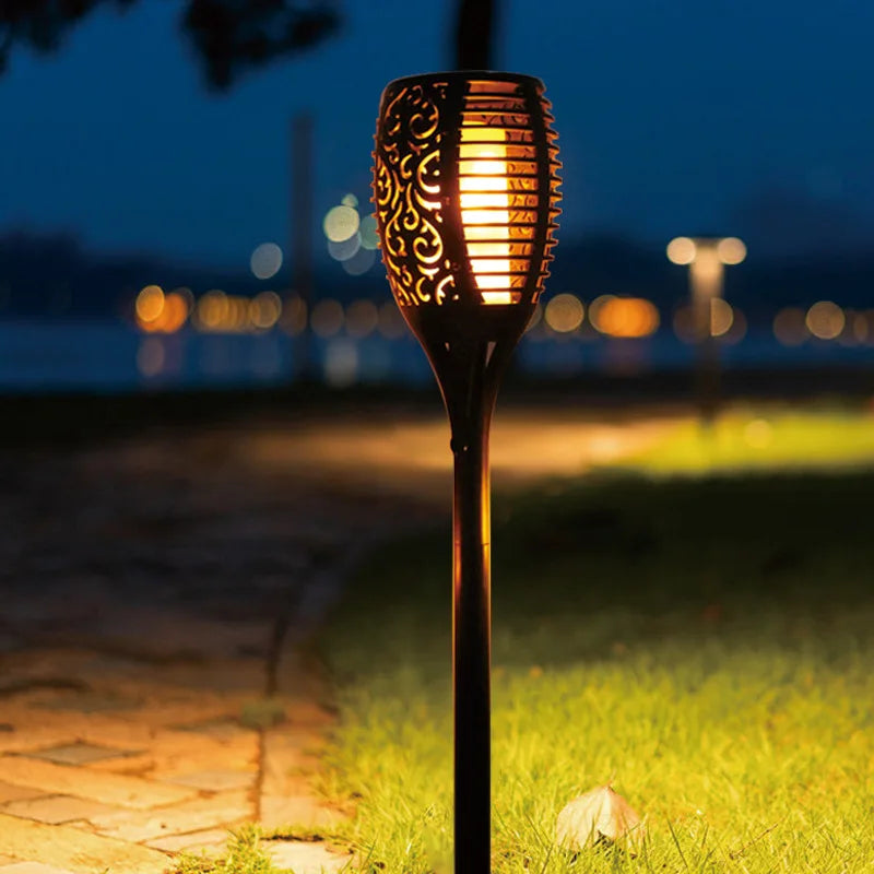 Torche Solaire Extérieure – Éclairage LED Effet Flamme Résistant aux Intempéries pour Jardin et Terrasse