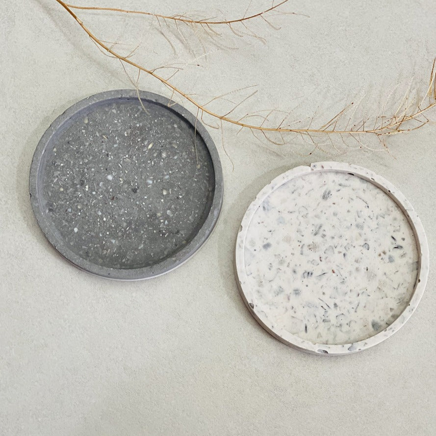 Coupelle terrazzo avec coquillages en jesmonite