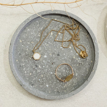 Coupelle terrazzo avec coquillages en jesmonite