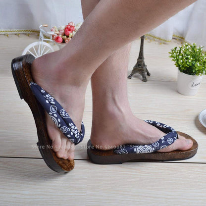 Tong japonaise en bois