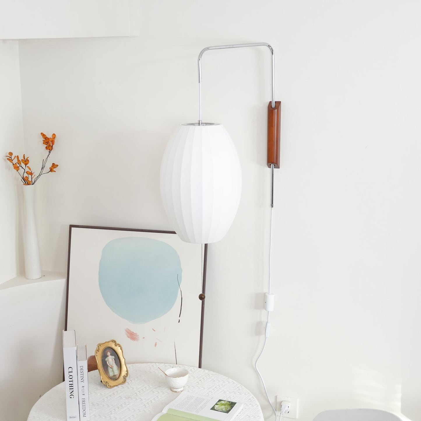 Applique Murale Nelson - Design Moderne Mi-Siècle en Noyer et Métal