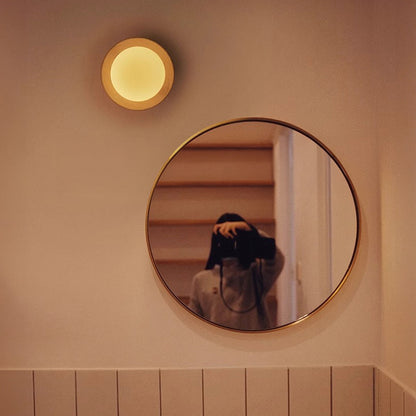 Applique Murale Minimaliste en Bois et Verre - Design Moderne en Blanc Naturel