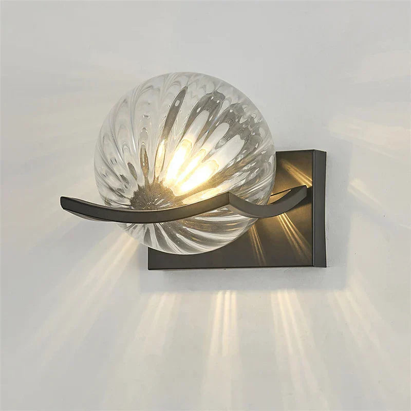 Applique Murale LED Moderne en Verre – Design Élégant et Écologique pour Salon, Chambre et Couloir