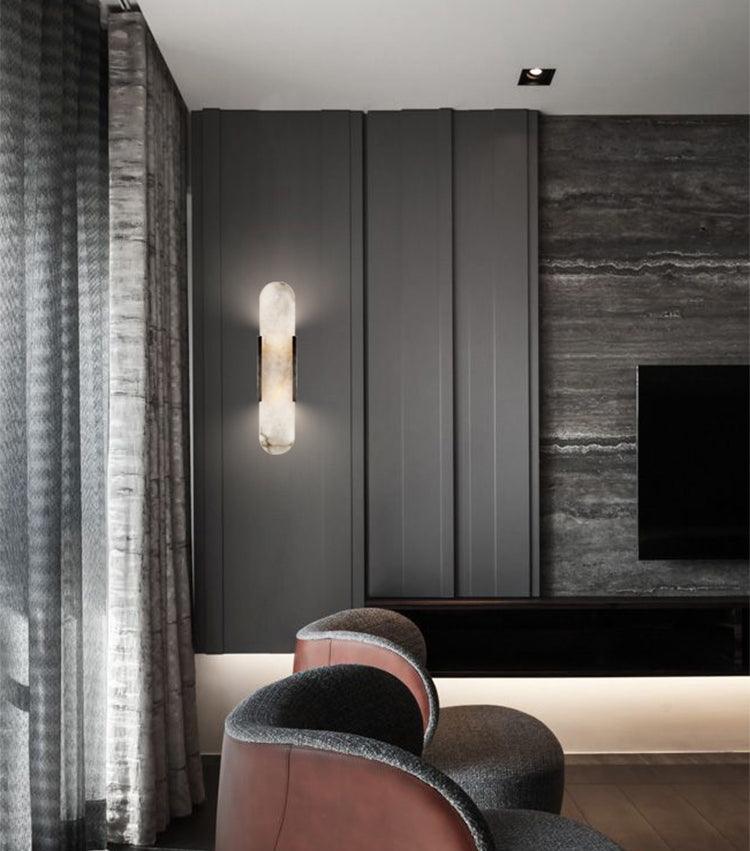 Applique Murale Melange Elongée en Albâtre - Design Élégant avec Détails en Laiton