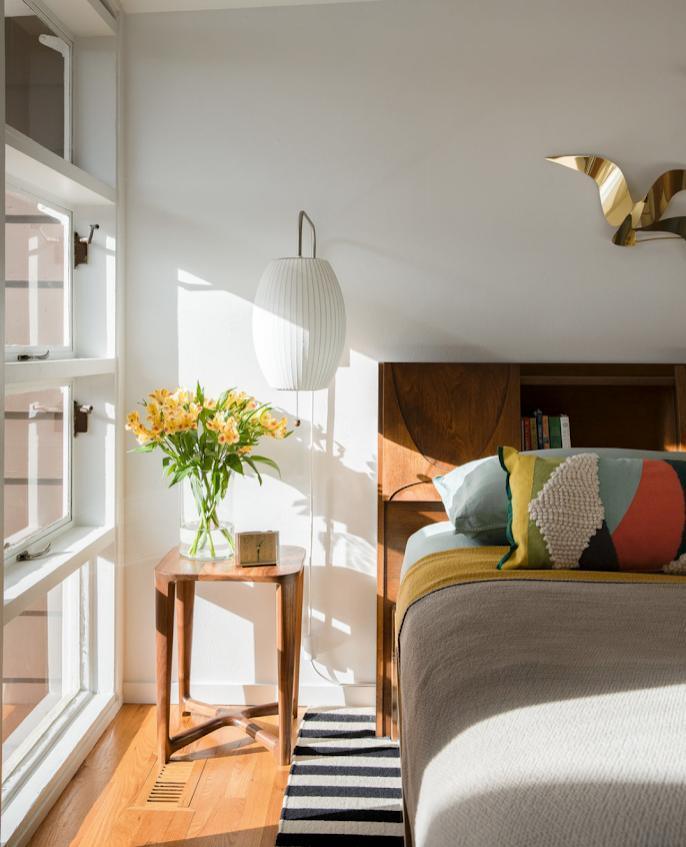 Applique Murale Nelson - Design Moderne Mi-Siècle en Noyer et Métal