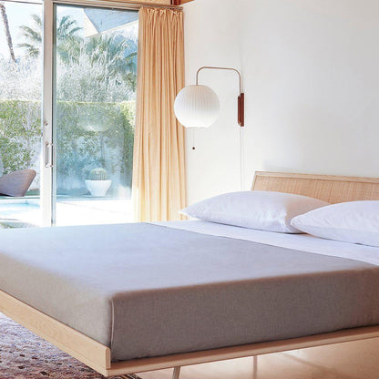 Applique Murale Nelson - Design Moderne Mi-Siècle en Noyer et Métal