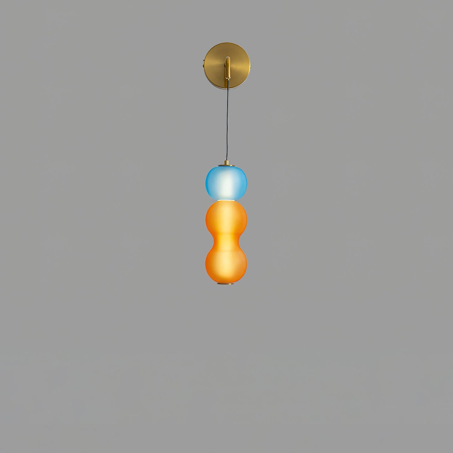 Applique Murale en Or avec Orchidées Bellflower Beige – Élégance et Lumière Douce