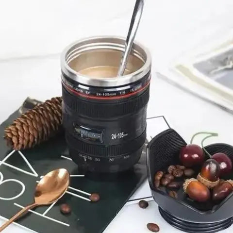 Tasse à Café avec Objectif d'appareil Photo