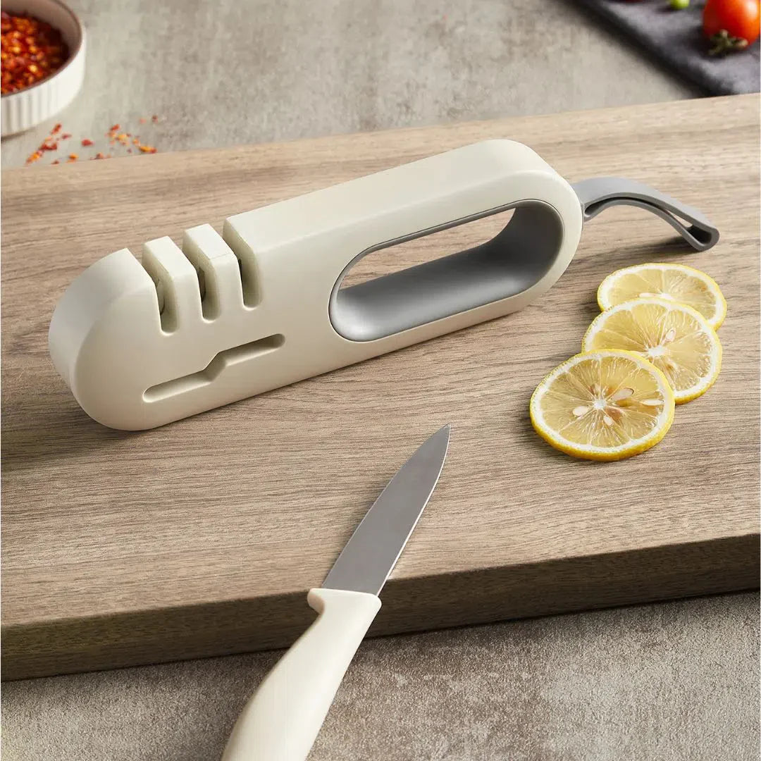 Aiguiseur de ciseaux portable et compact