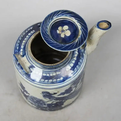 Ancienne Théière en Porcelaine