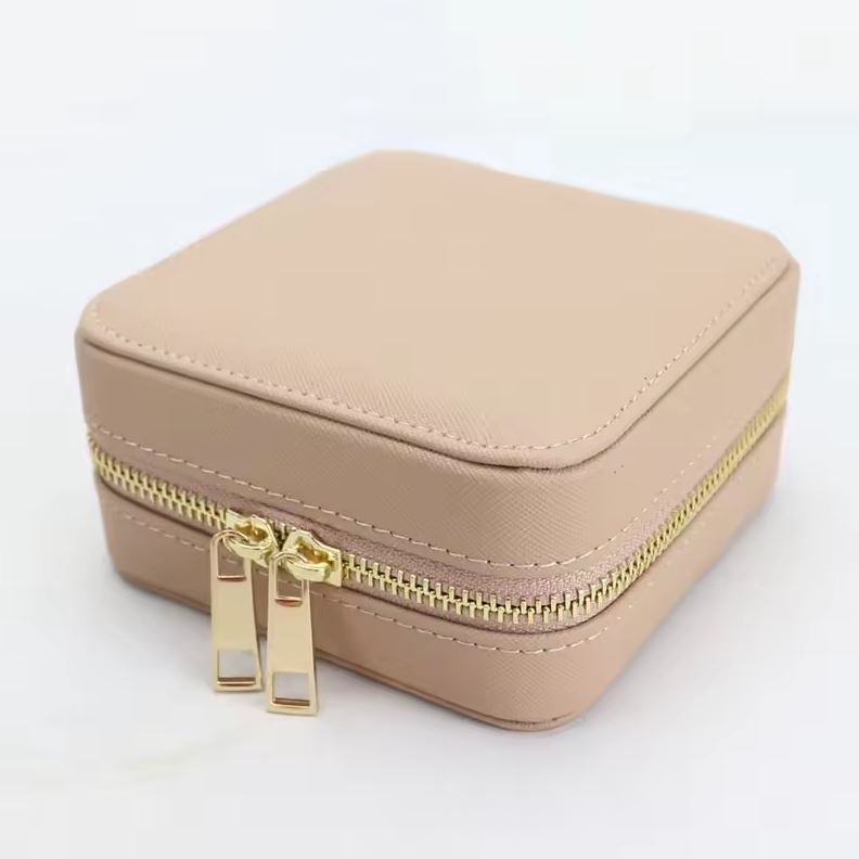 Boite à bijoux de voyage en cuir