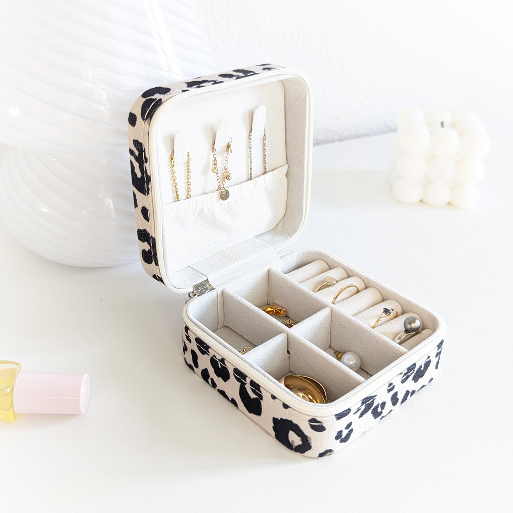 Boîte à bijoux de voyage motif léopard