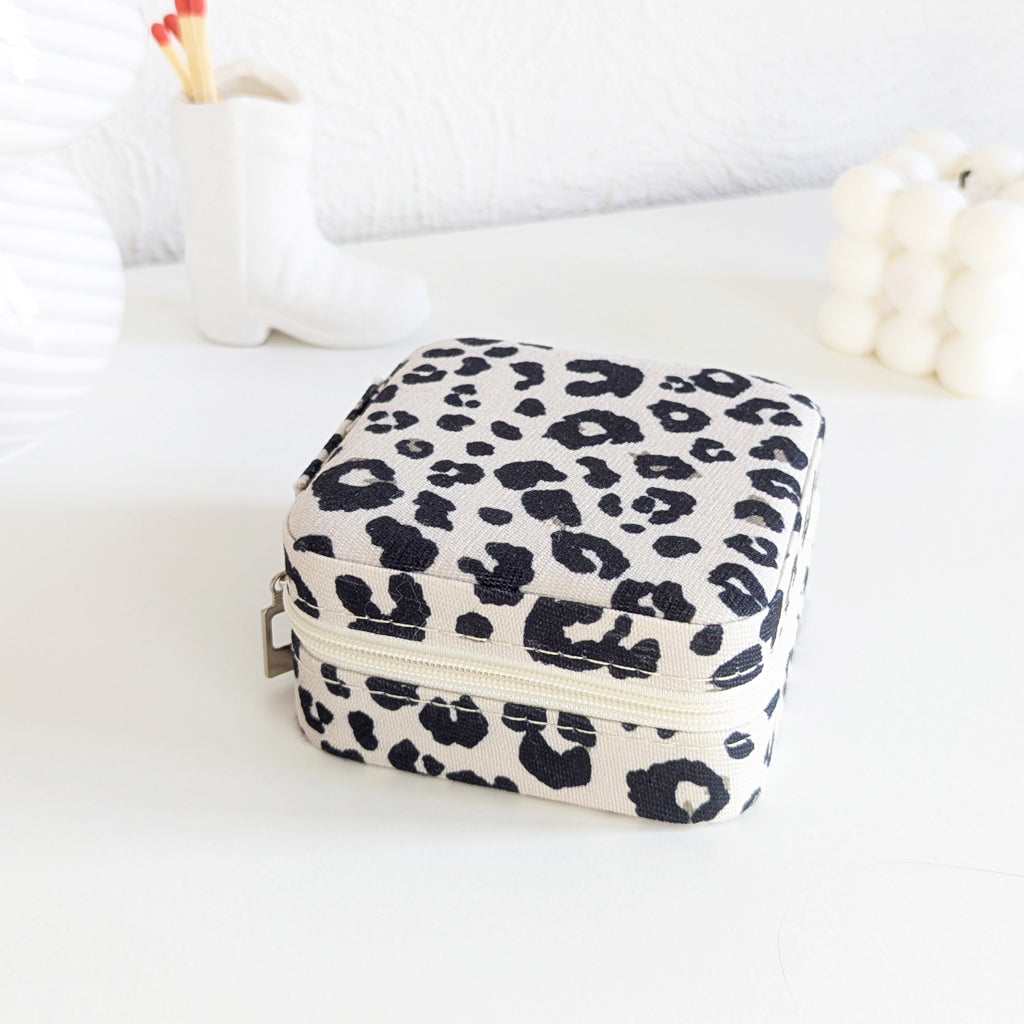 Boîte à bijoux de voyage motif léopard