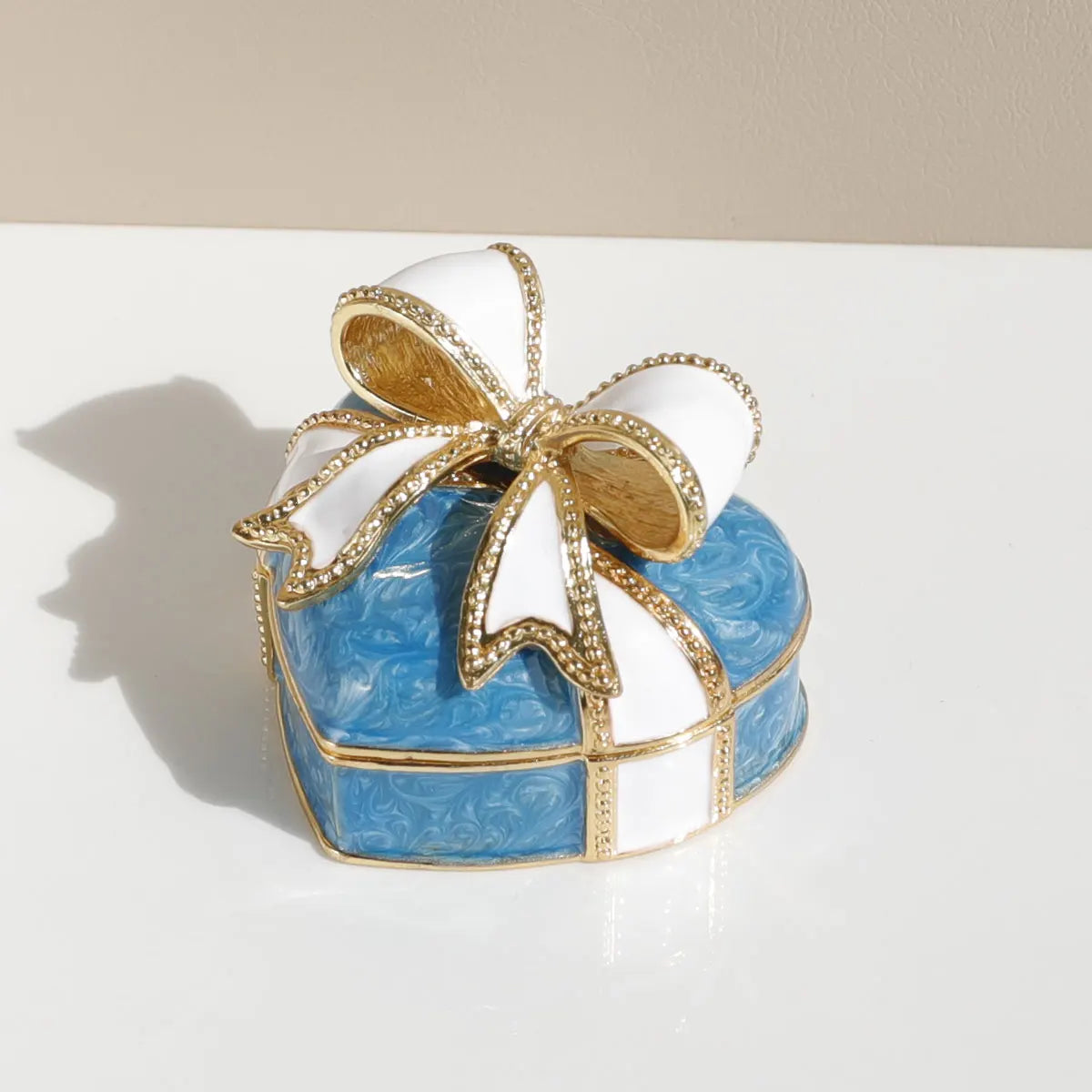 Boîte à bijoux vintage en forme de cœur