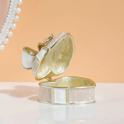 Boîte à bijoux vintage en forme de cœur