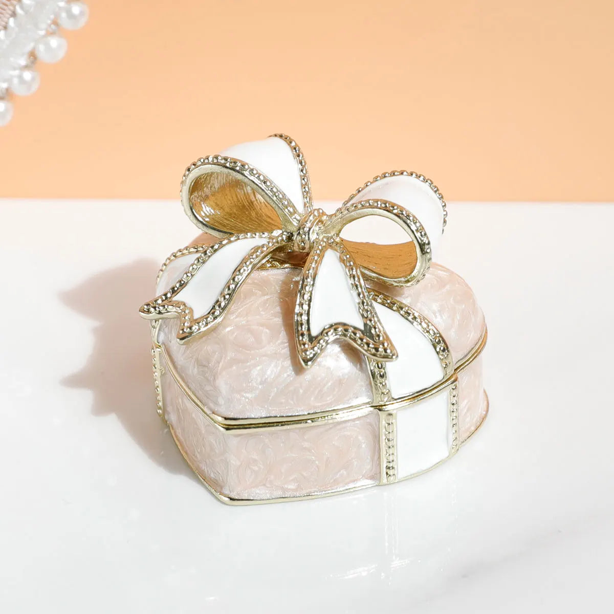 Boîte à bijoux vintage en forme de cœur