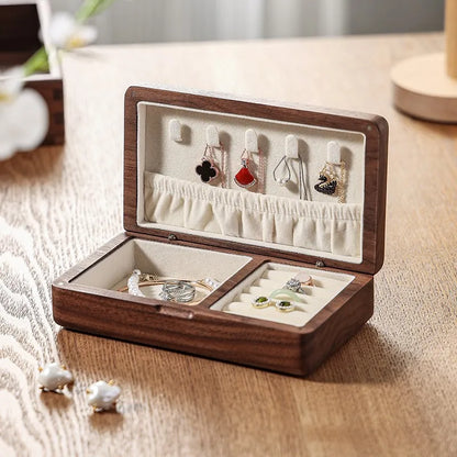 Coffret à bijoux en bois naturel