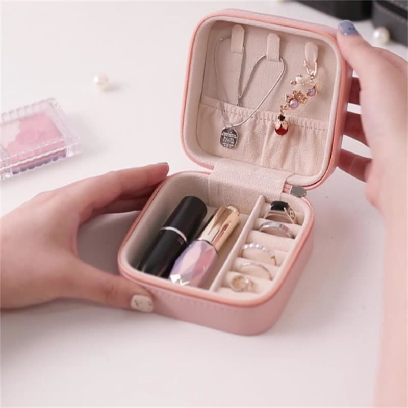 Étui de voyage à bijoux carré en cuir