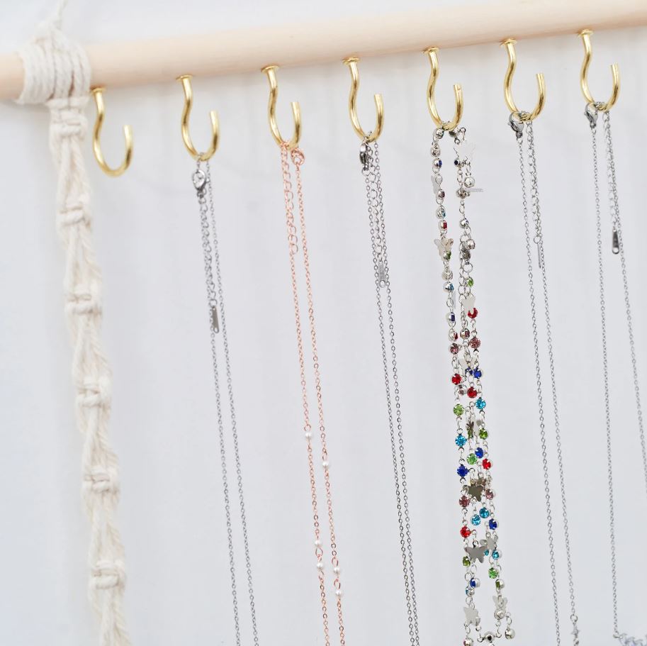Grand présentoir à bijoux bohème en macramé