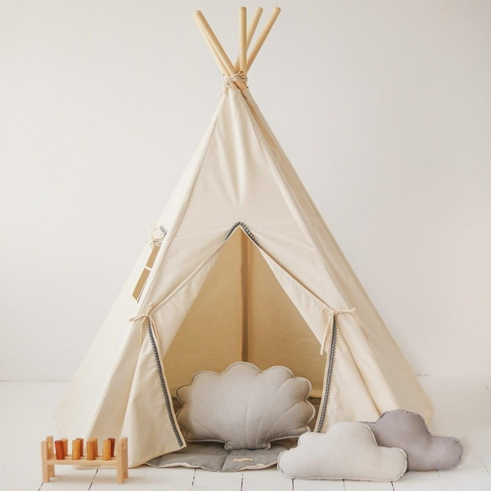 Tente-Tipi-Gris-avec-Pompons