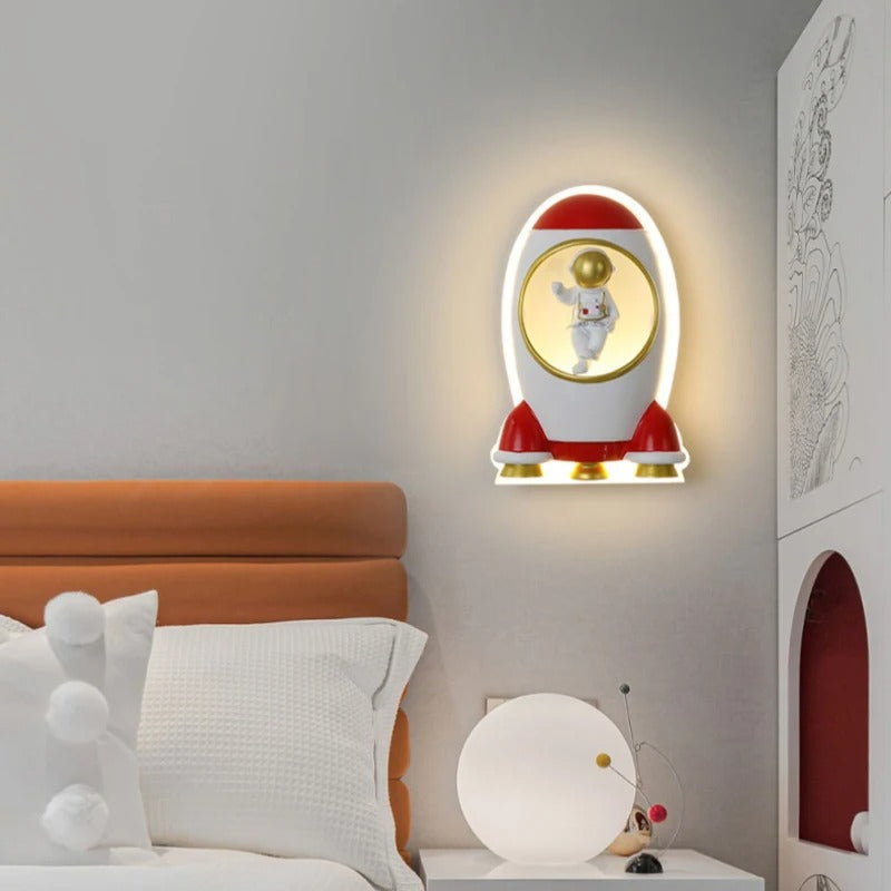 applique murale chambre garçon rouge