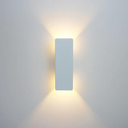 applique murale moderne couloir design blanc