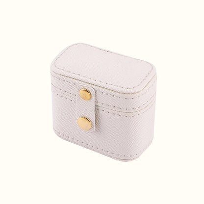 Petite boîte de voyage pour bagues