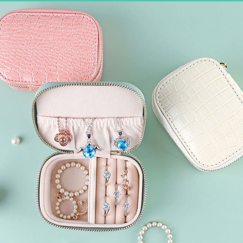 Petite trousse à bijoux de voyage cuir