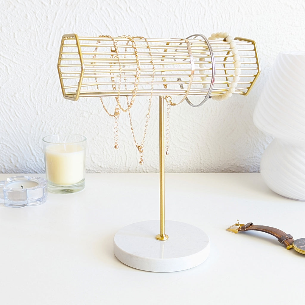 Présentoir pour bracelets doré en marbre