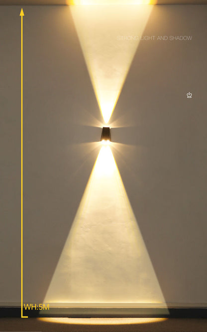 Applique Murale LED Solaire – Éclairage Extérieur Durable et Étanche pour Jardin et Terrasse