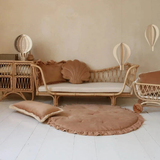 Tapis en velours doux avec volants “Caramel”