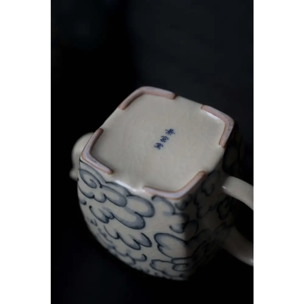 Théière carrée en porcelaine