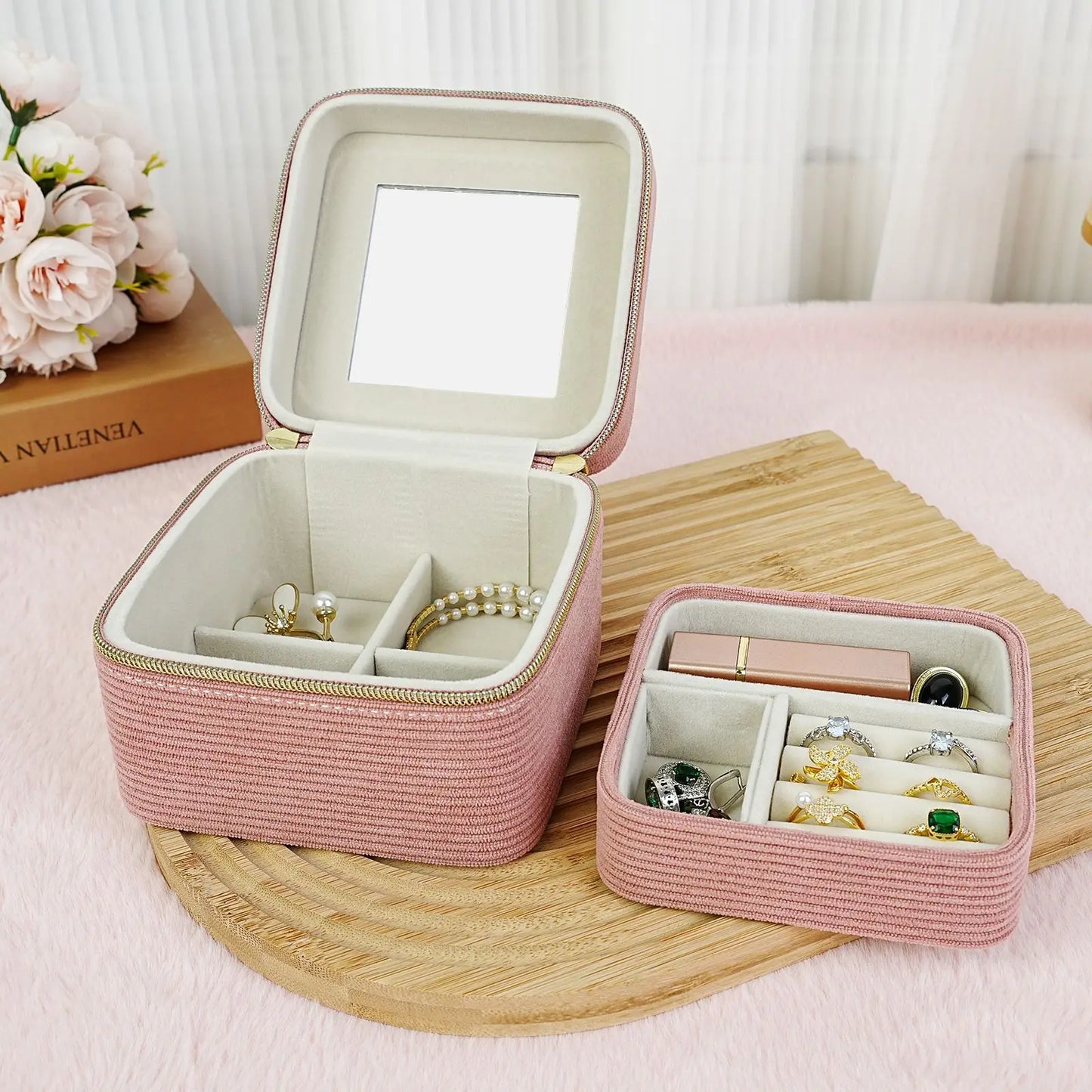 Trousse à bijoux de voyage en velours rose avec miroir