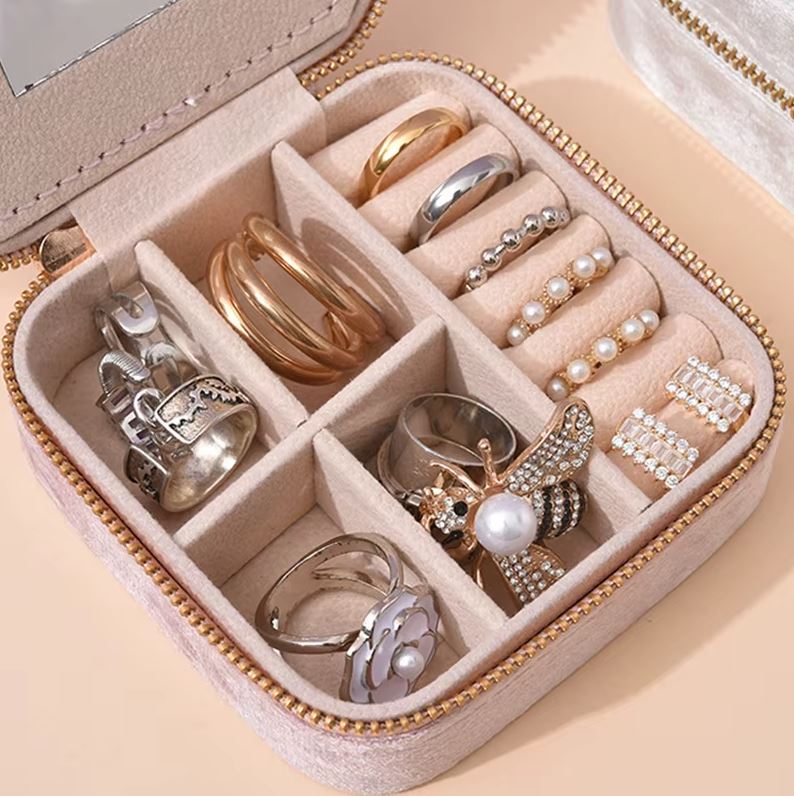 Trousse de rangement pour bijoux en velours doux
