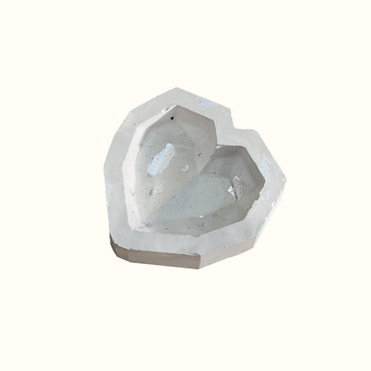 Vide poche coeur brillant en béton